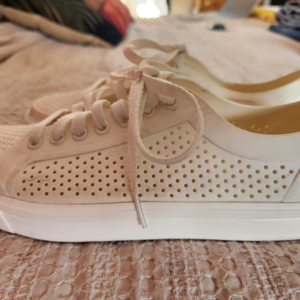 Crocs LiteRide Pacer Womens 10 White Perforated Sneakers Matlite Shoes - Picture 5 of 10